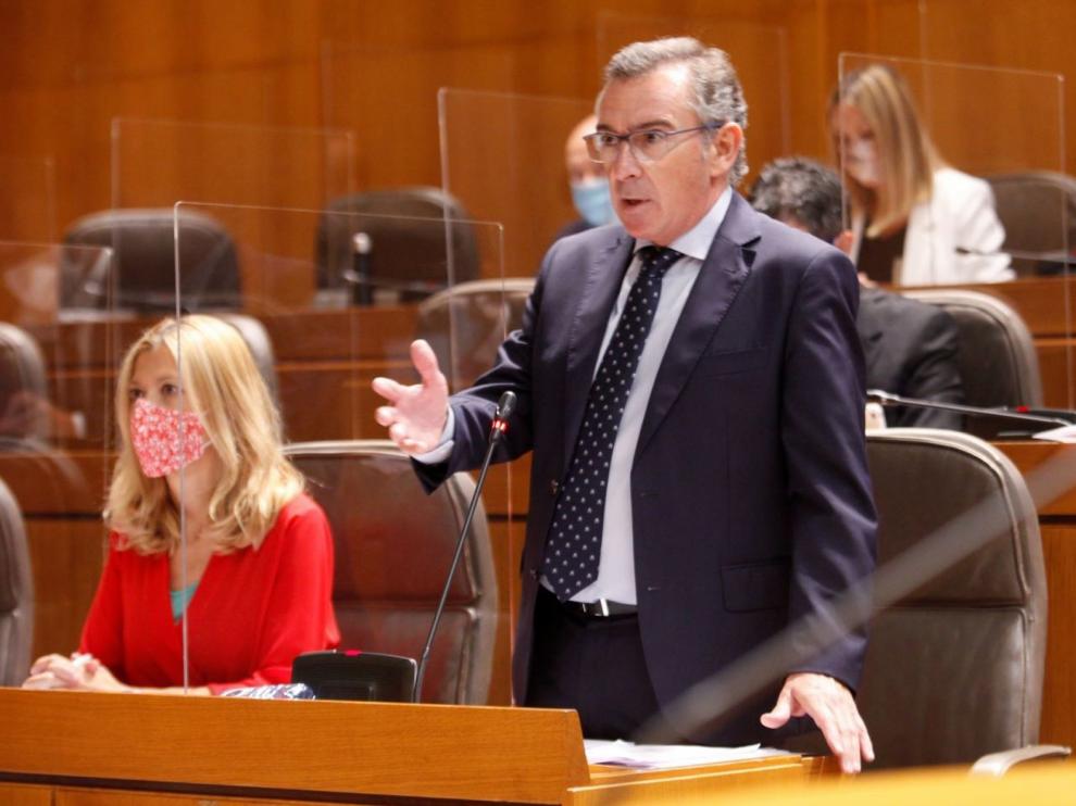 Beamonte pide a Lambán que renueve su Gobierno para mejorar la gestión