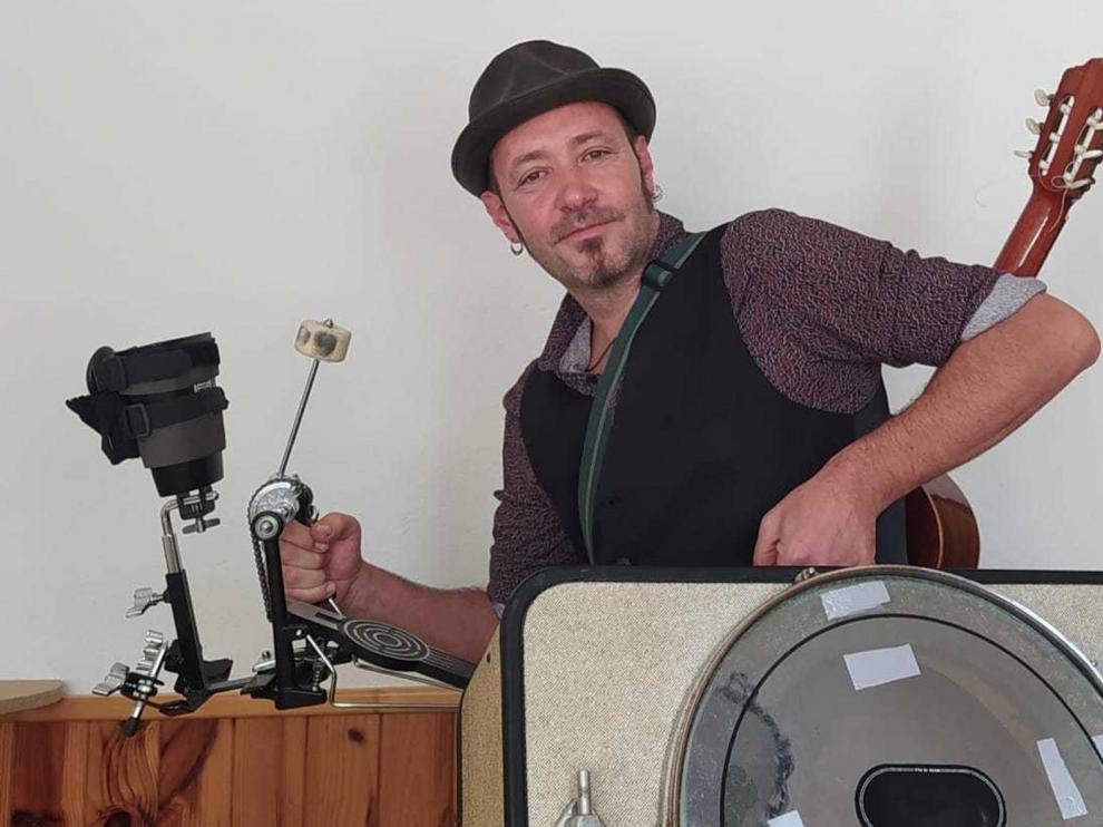 Tritón Jiménez, un hombre orquesta en "Yo me lo guiso"