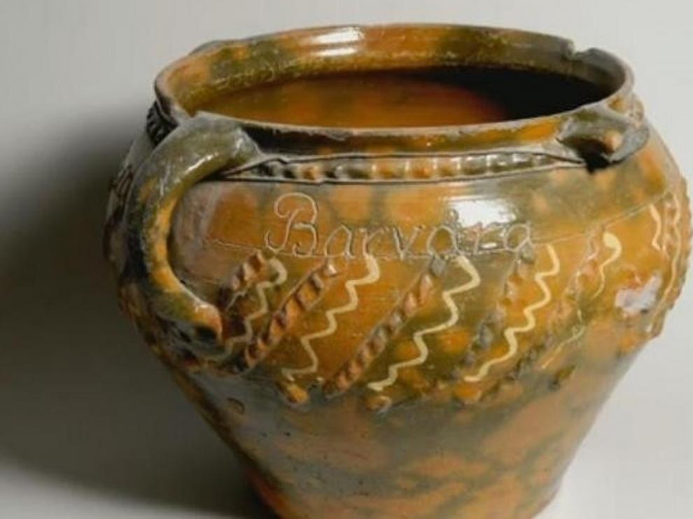 Una olla de la cofradía de Santa Bárbara, pieza de "Vuelve al museo"