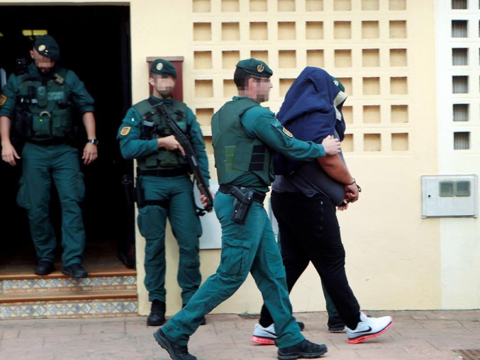 Más de 200 guardias civiles en redada antidroga en Campo Gibraltar y Málaga