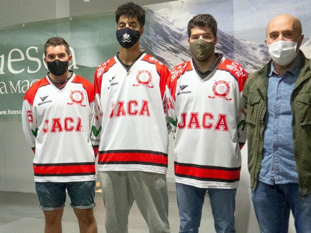 El CH Jaca presenta a sus tres fichajes para esta temporada