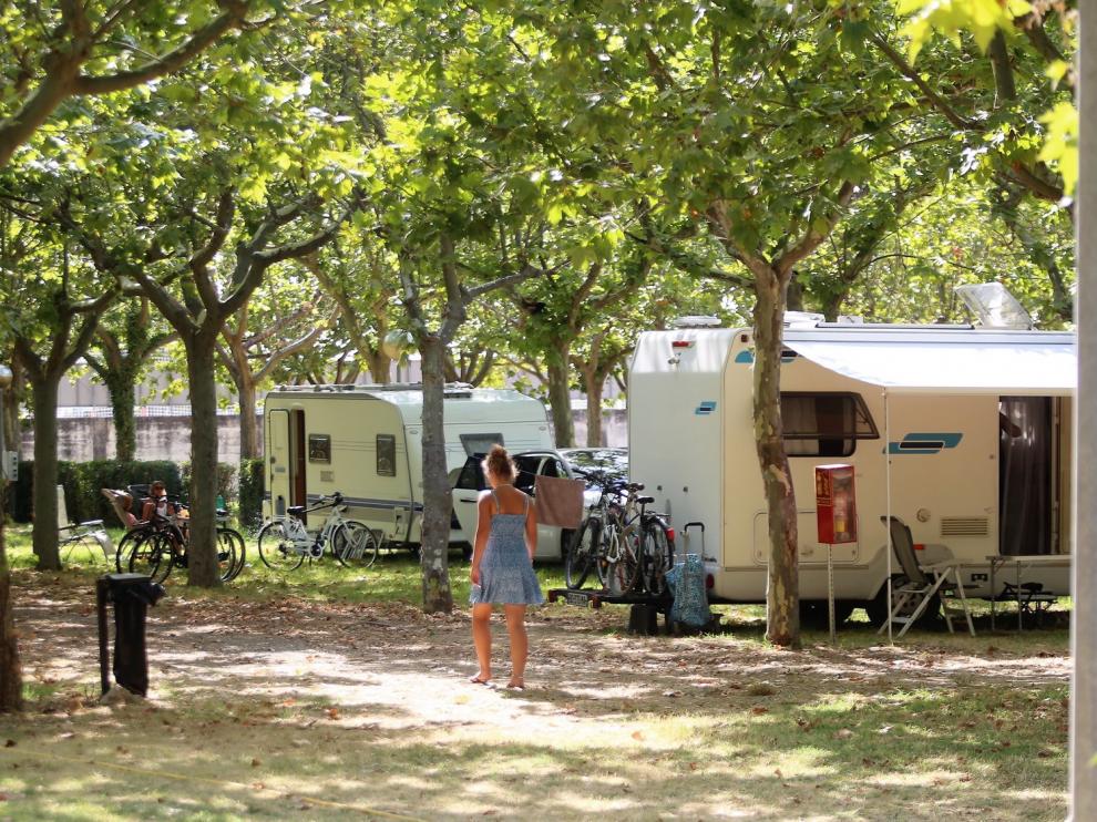 Más de 400 usuarios en el campin San Jorge de Huesca