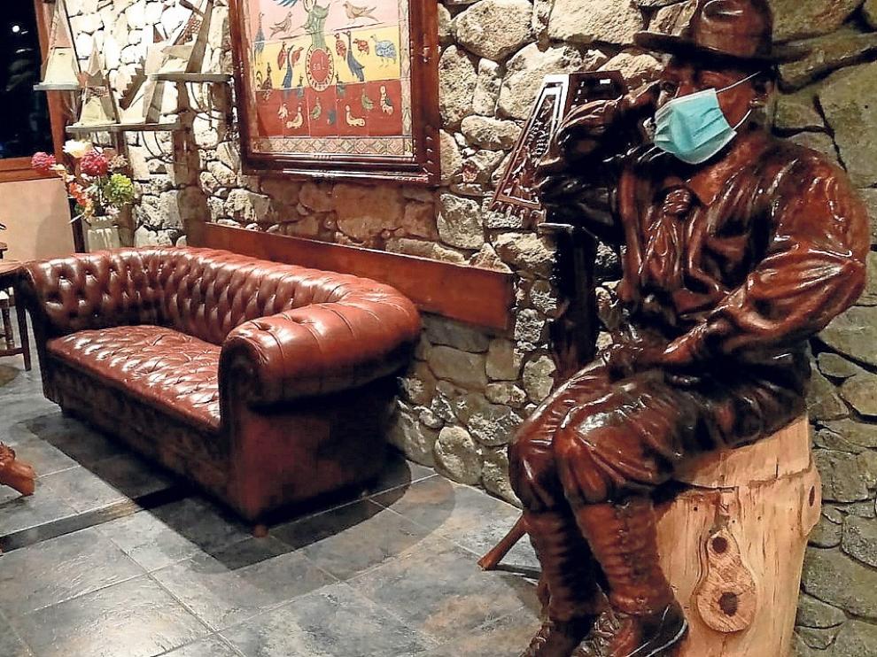 La mascarilla, que no falte