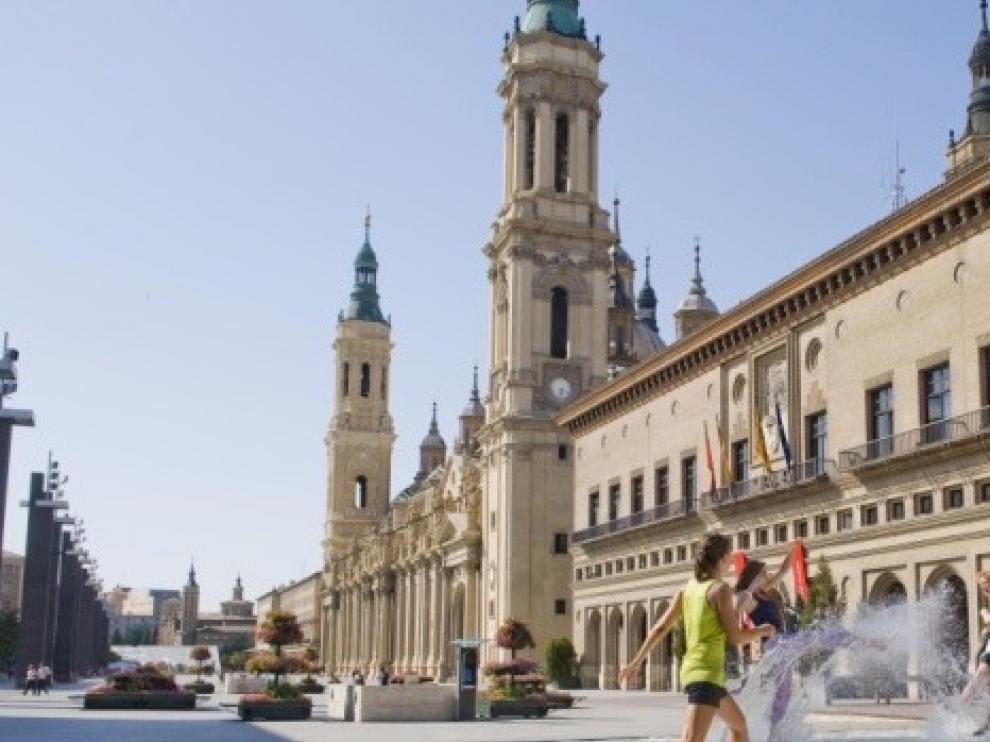 La llegada de turistas chinos a Zaragoza cae un 84,3 % en un año