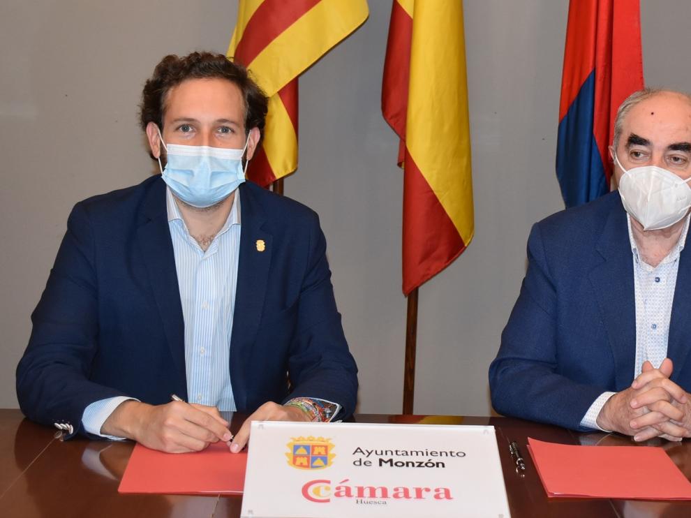 Convenio del Ayuntamiento de Monzón y la Cámara de Comercio para la prestación de servicios