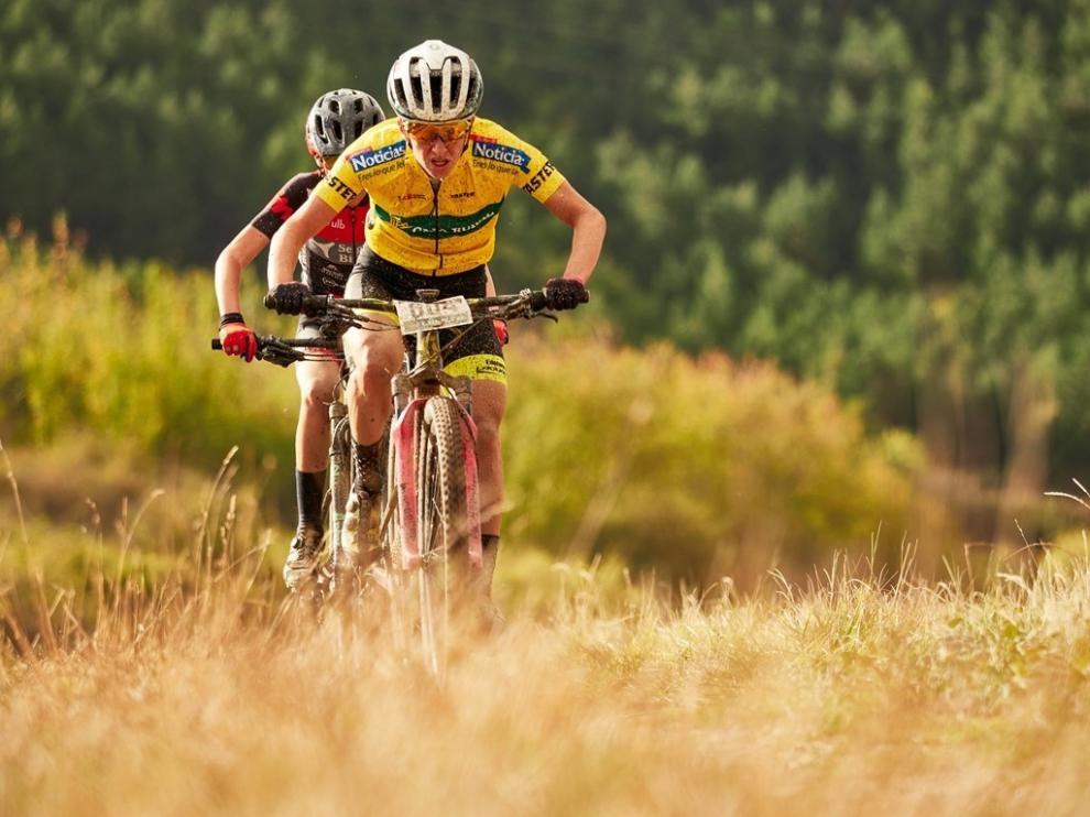 Isabel Montañés gana la general de la Copa Caja Rural de BTT en Navarra