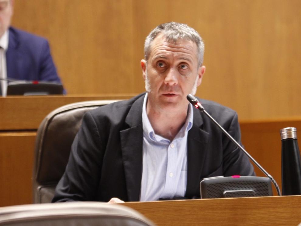 Las Cortes piden a la DGA que modifique la normativa para facilitar el desarrollo del porcino en zonas no saturadas