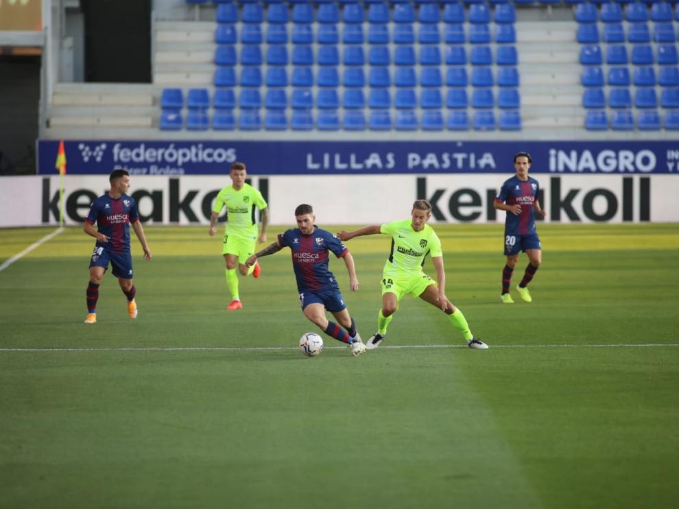 Partidazo y puntazo del Huesca ante el Atlético de Madrid (0-0)