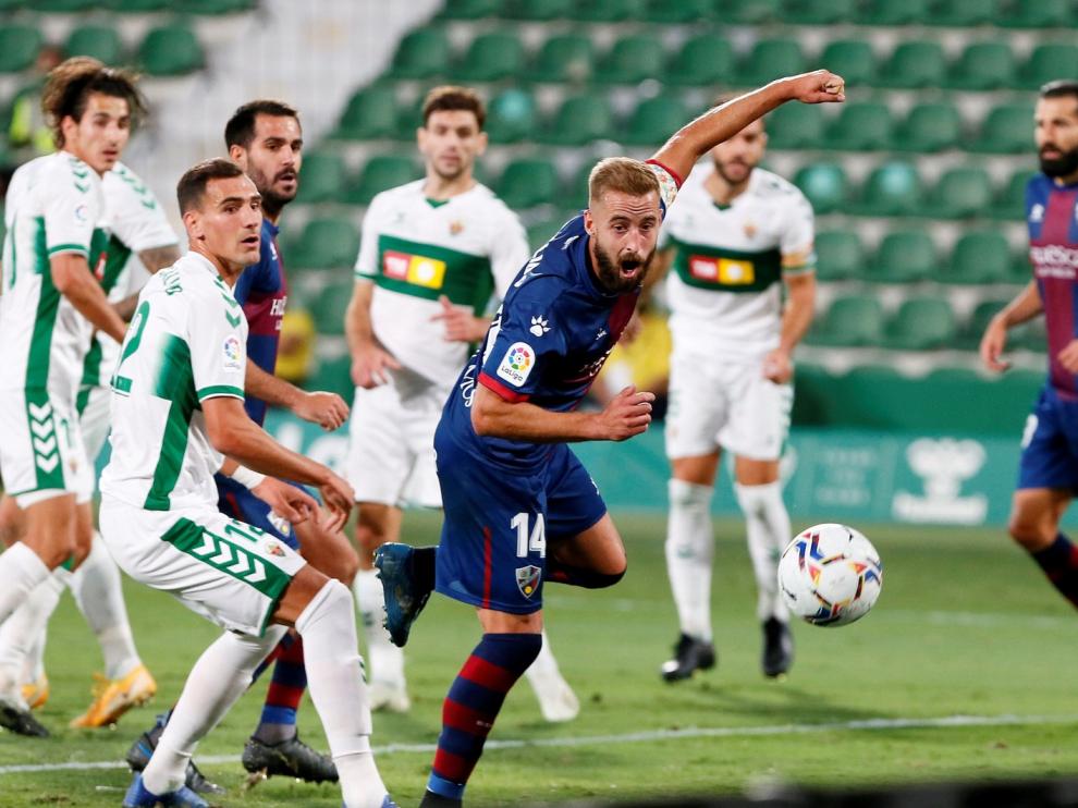 Partido disputado entre el Elche CF la SD Huesca