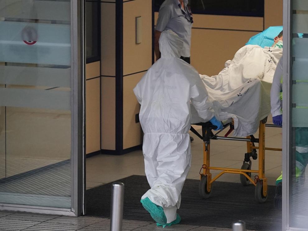 Los hospitales aragoneses, listos para aumentar las camas en las UCI
