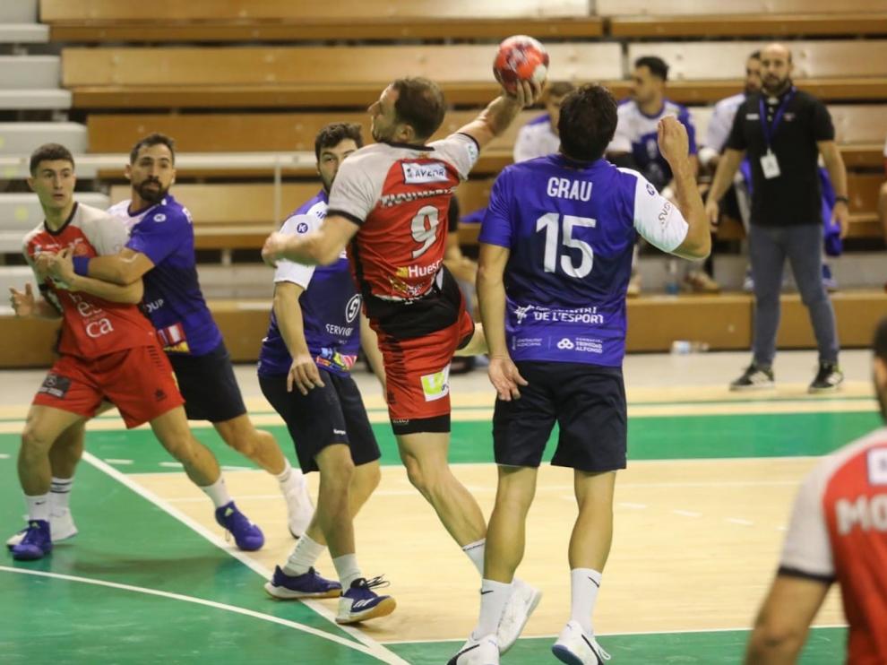 Victoria de Bada con remontada ante Benidorm (31-30)