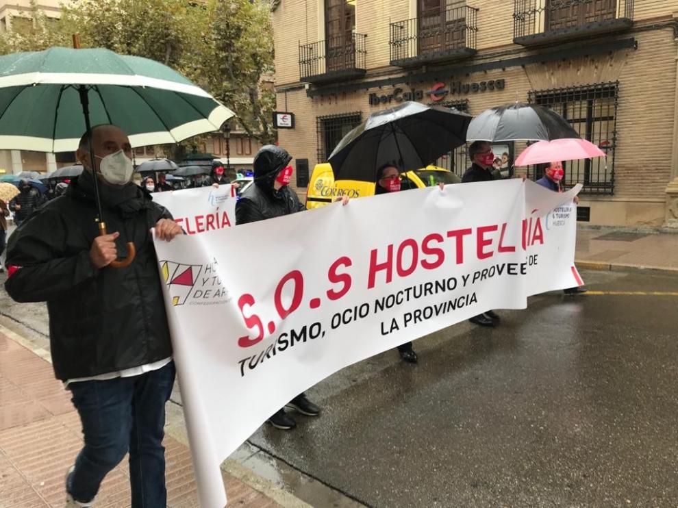 La hostelería de Huesca se manifiesta contra las medidas restrictivas frente a la covid-19