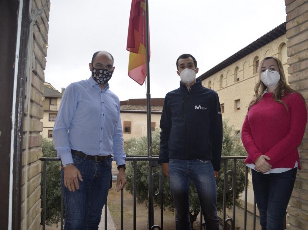 Recibimiento en Barbastro a Sergio Samitier tras su experiencia en el Giro