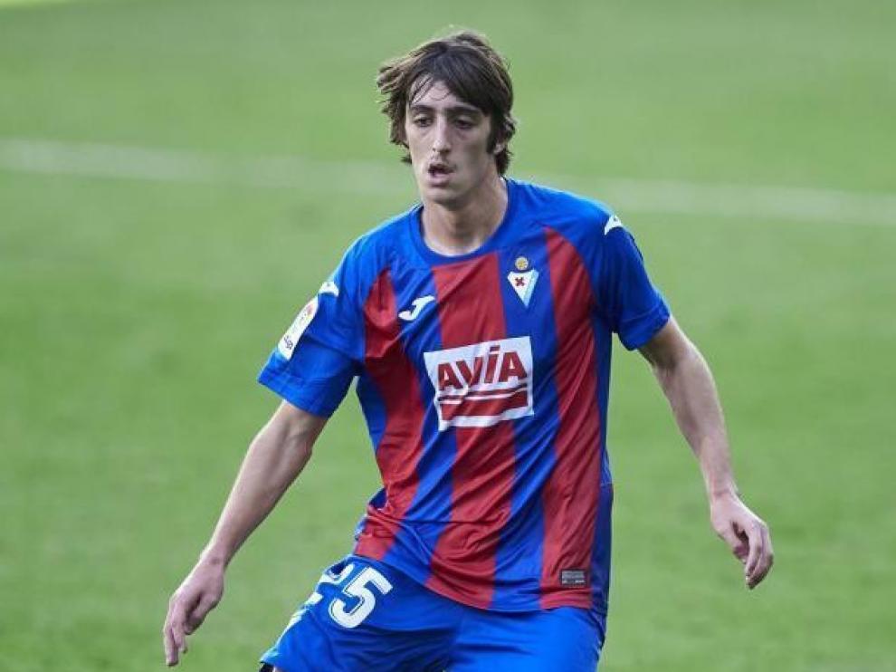 Pozo-Bryan Gil, conexión del Nervión en el Eibar y amenaza en El Alcoraz