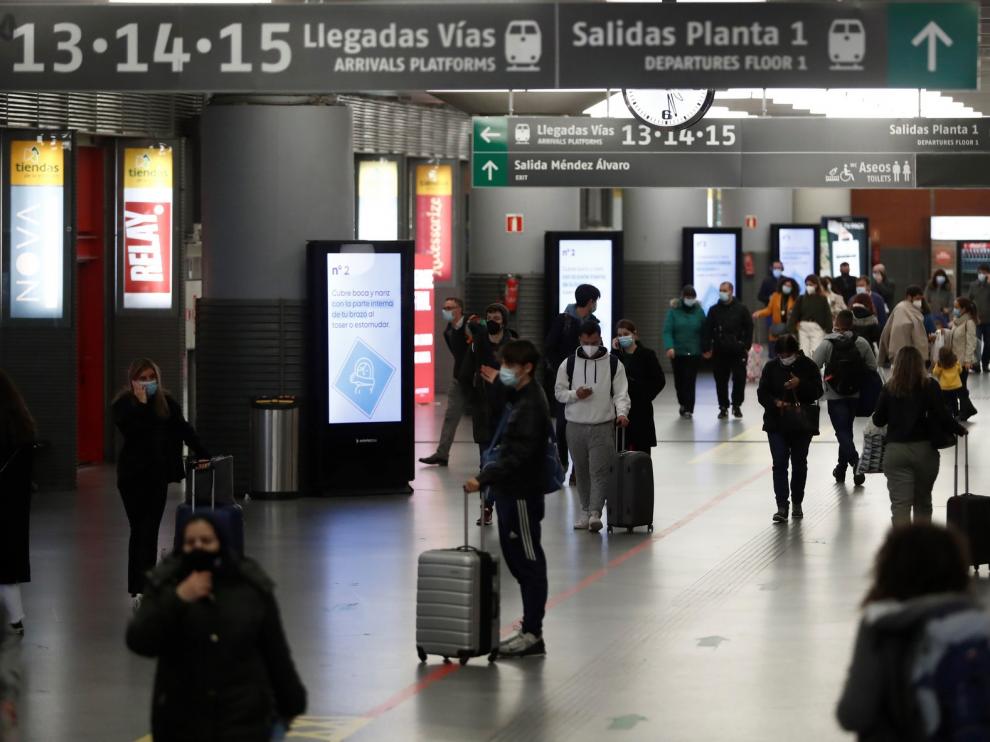 La Policía interviene en unas 400 fiestas ilegales este puente en Madrid