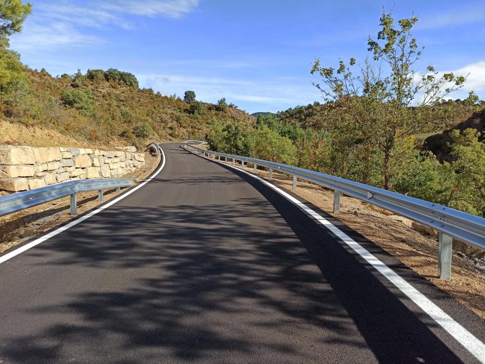 Finalizan las obras de la carretera entre Bernués y el cruce de Javierrelatre