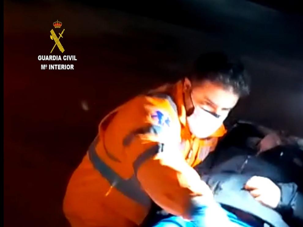 Complicado rescate de un montañero de Monzón por la oscuridad y el frío en Sallent de Gállego