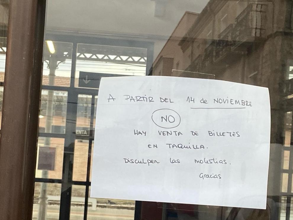 Adif cierra la estación de tren de Tardienta