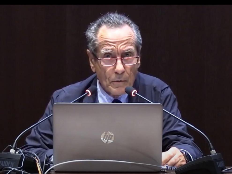 Antonio Lobo, catedrático en psiquiatría: "La información juega un papel importante en la salud mental"