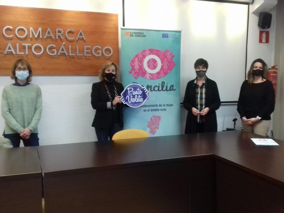 Bibliotecas del Alto Gállego estrenan su punto violeta