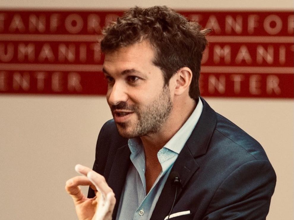 Vincent Debiais: "La Edad Media ha pensado los edificios en continuo movimiento"
