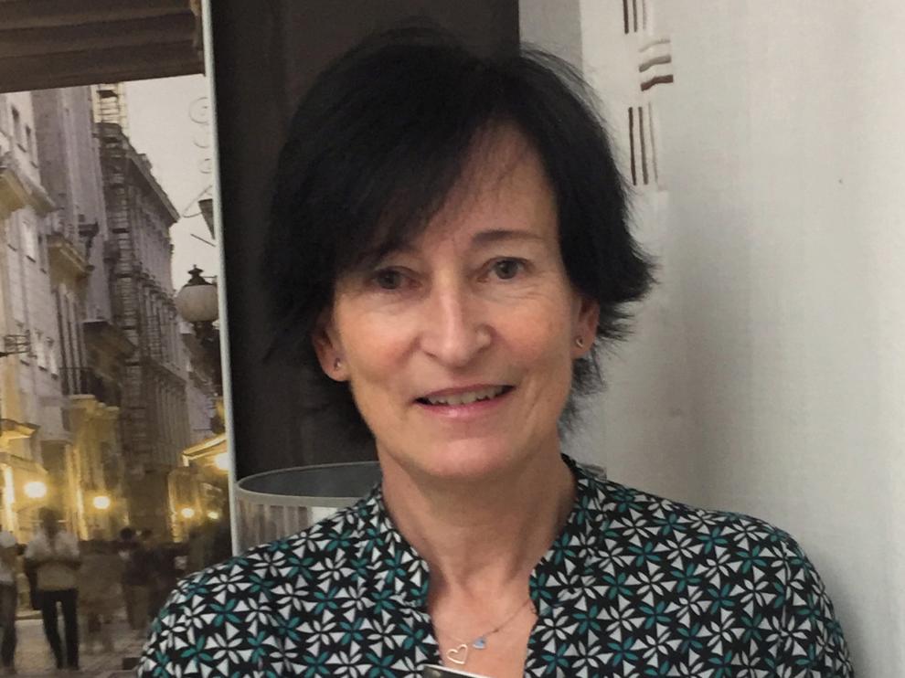 Lourdes Otal: "La novela es una forma de atar nudos de épocas importantes en mi vida"