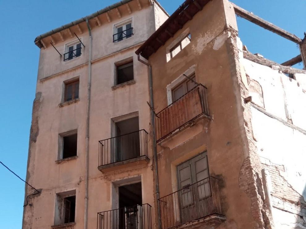 Urbanismo declara la demolición por ruina de dos edificios en la calle Calvario de Barbastro