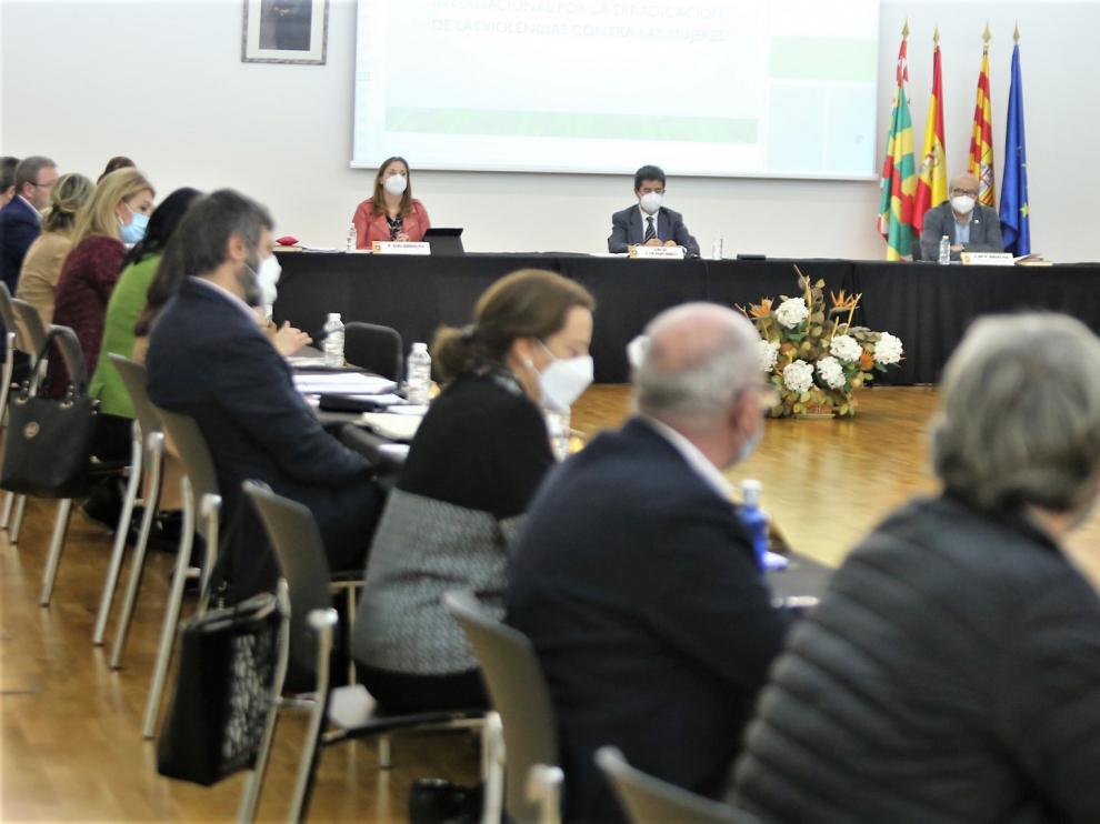 El pleno del Ayuntamiento de Huesca rechaza la "Ley Celaá" y apoya a la concertada