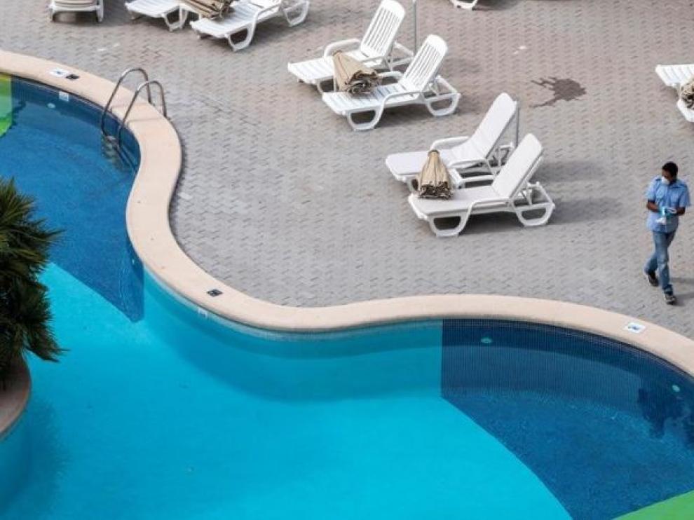 Las pernoctaciones en hoteles suman ocho meses en descenso
