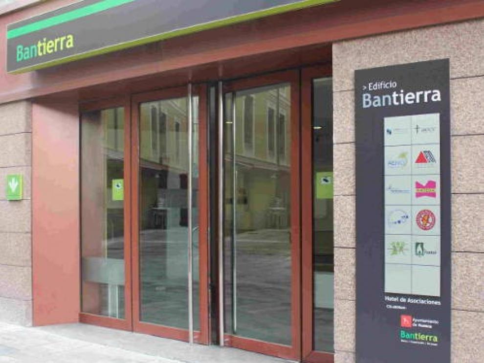 Los Servicios Sociales del Ayuntamiento de Huesca se trasladarán al edificio de la Caja Rural