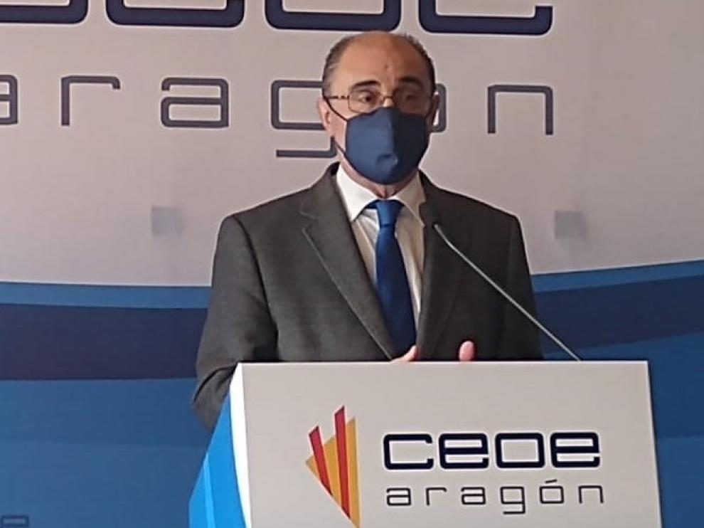 Lambán aboga por la cautela ante las restricciones para no "echar por tierra" los esfuerzos