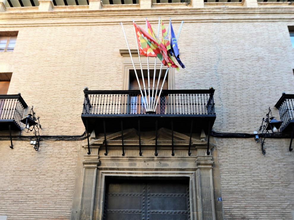 Más de 70 interinos demandan al Concejo de Huesca por temporalidad abusiva