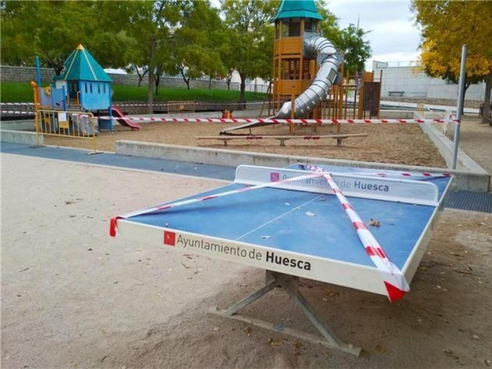 El Ayuntamiento de Huesca reabre este martes los parques infantiles de la ciudad