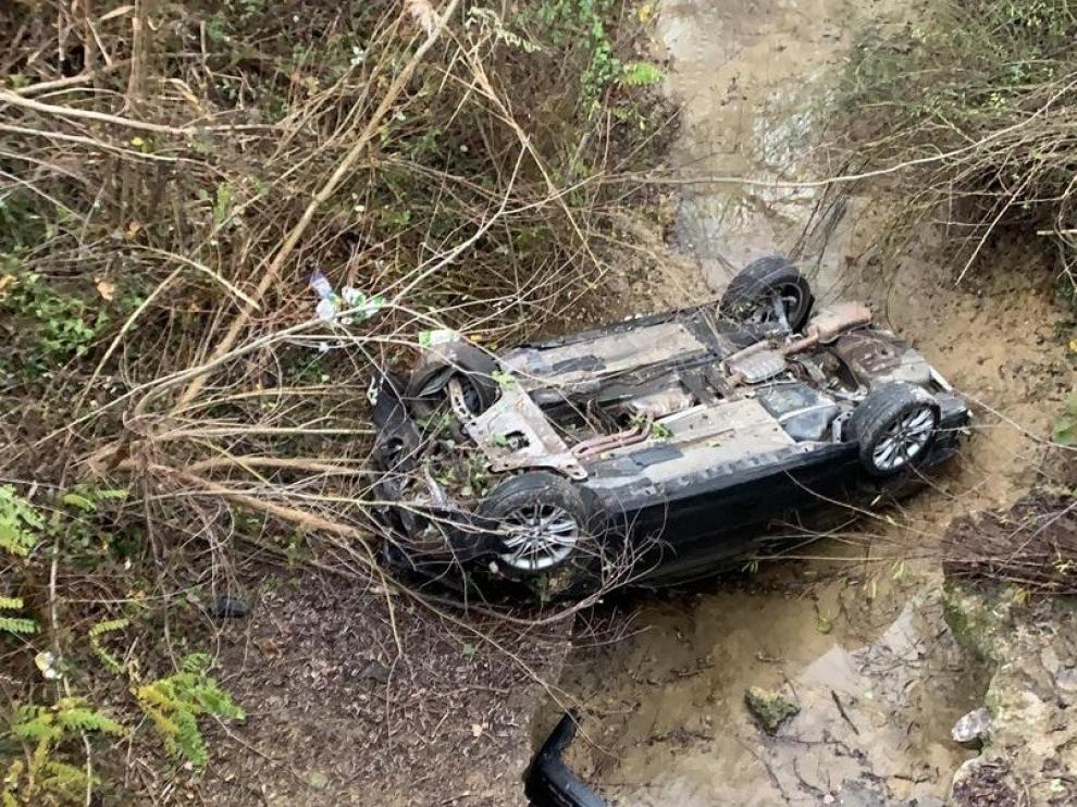 Herido un conductor tras precipitarse en el Ésera en el puente de La Lanera de Graus