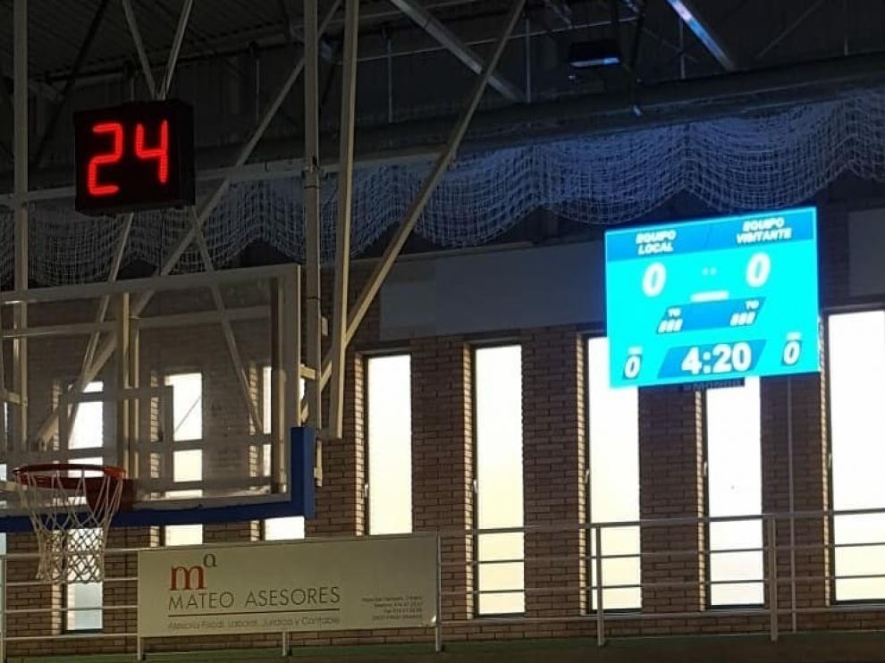 Fraga mejora los equipamientos de sus dos polideportivos