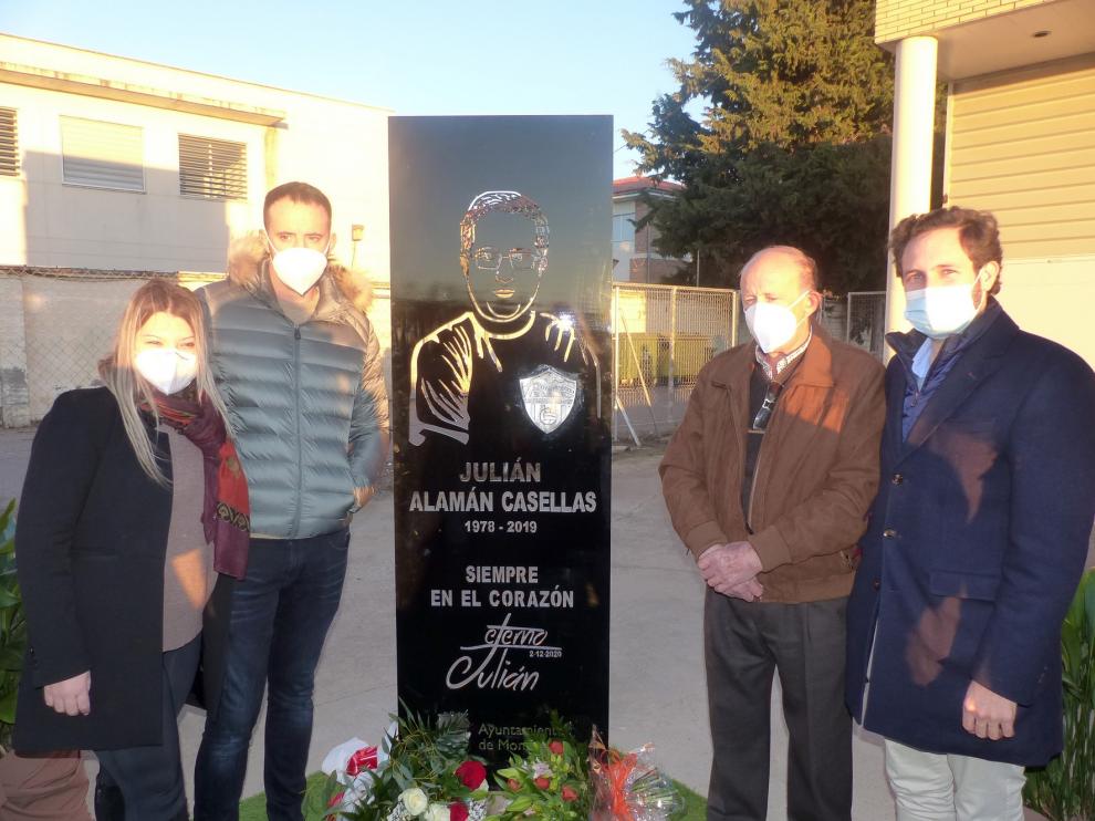 Monzón recuerda la figura de Julián Alamán con un monolito en el Isidro Calderón