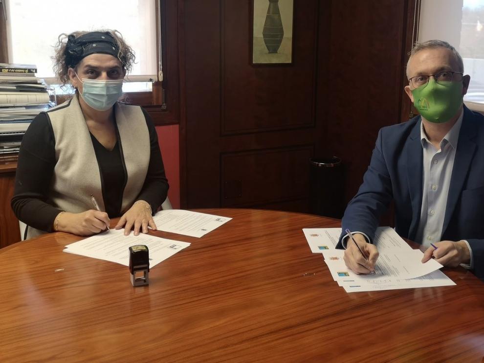 Jaca y la Comarca renuevan sus acuerdos de colaboración social