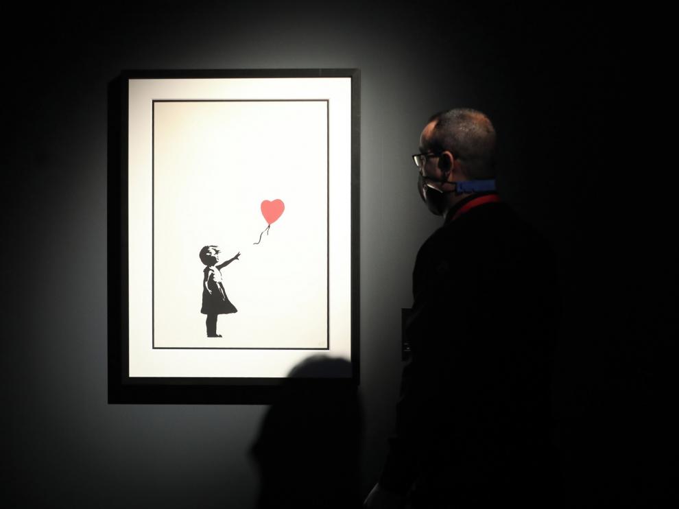 Un Banksy consumido por el mercado del arte llega al Círculo de Bellas Artes