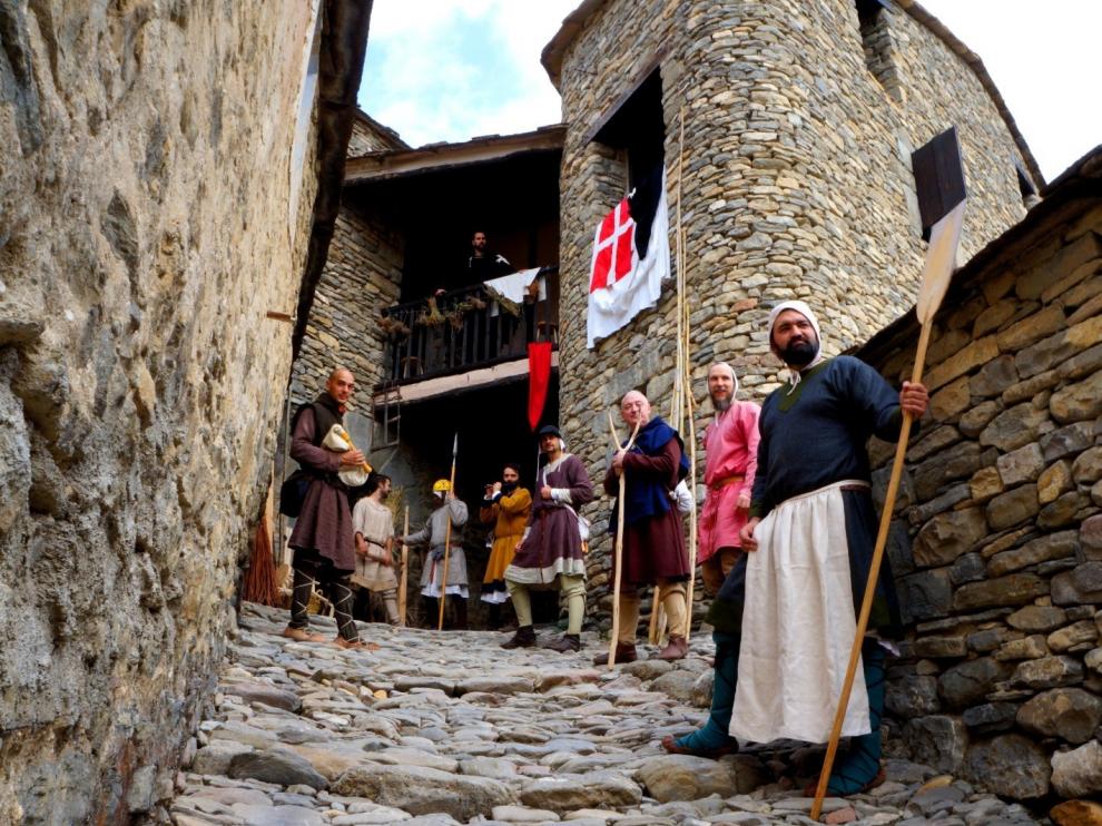La vida que surge en los pueblos tras recuperarlos de la ruina
