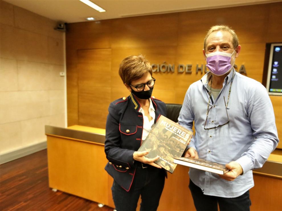 Sergio Sánchez reúne a las mujeres que "migraron a la modernidad"