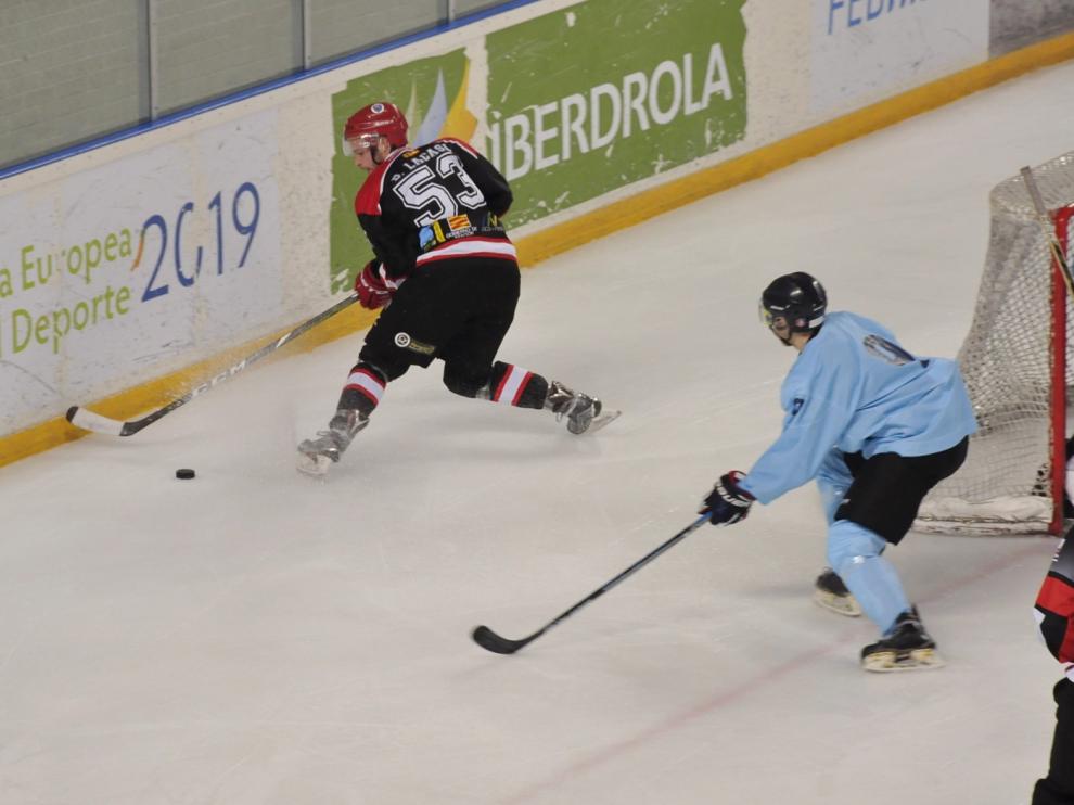 El Club Hielo Jaca cierra la segunda vuelta de la Liga en Barcelona
