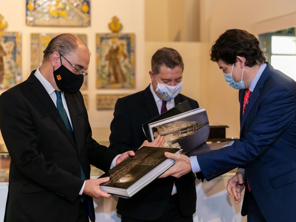 Page, Lambán y Mañueco piden reunir la Conferencia de Presidentes para hablar de vacunación y recuperación económica