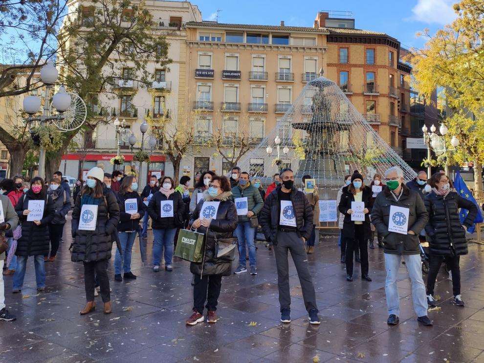 Los interinos se movilizan en Huesca para visibilizar su situación actual