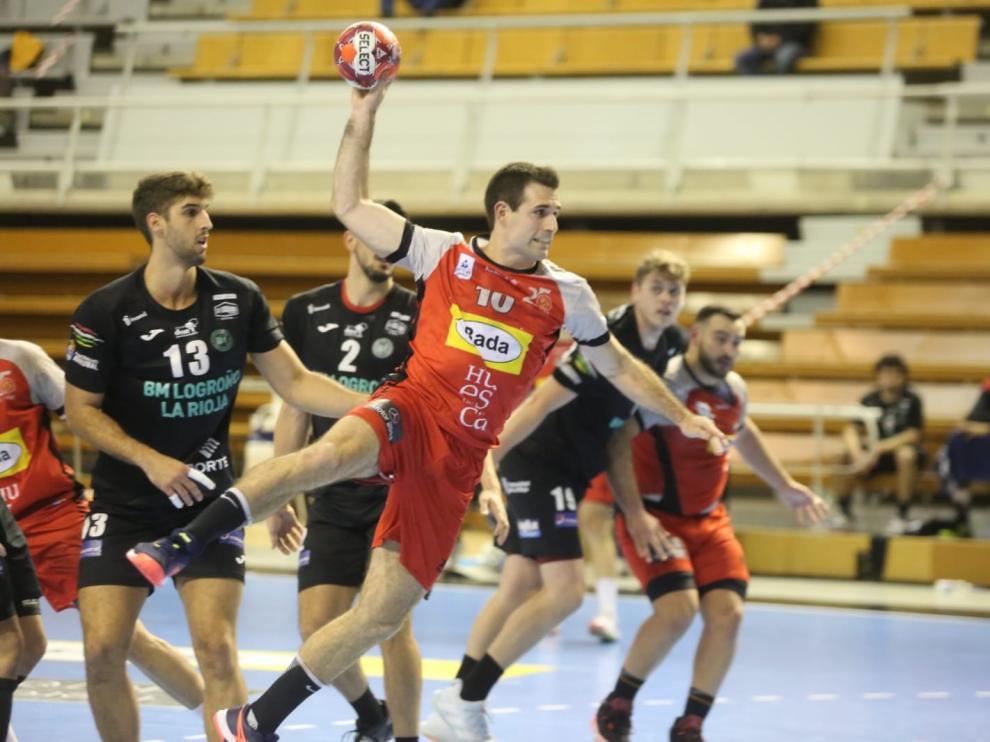 El Bada logra una gran victoria ante el Logroño (30-29)