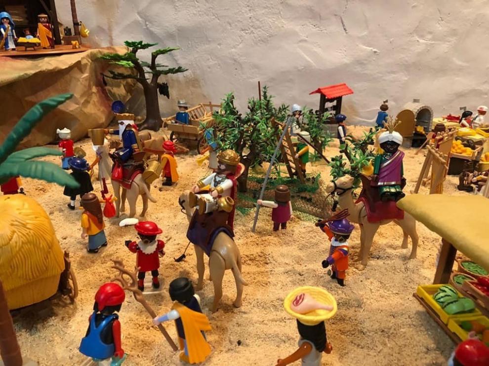 Benabarre instala una réplica su espectacular Belén de Playmobil