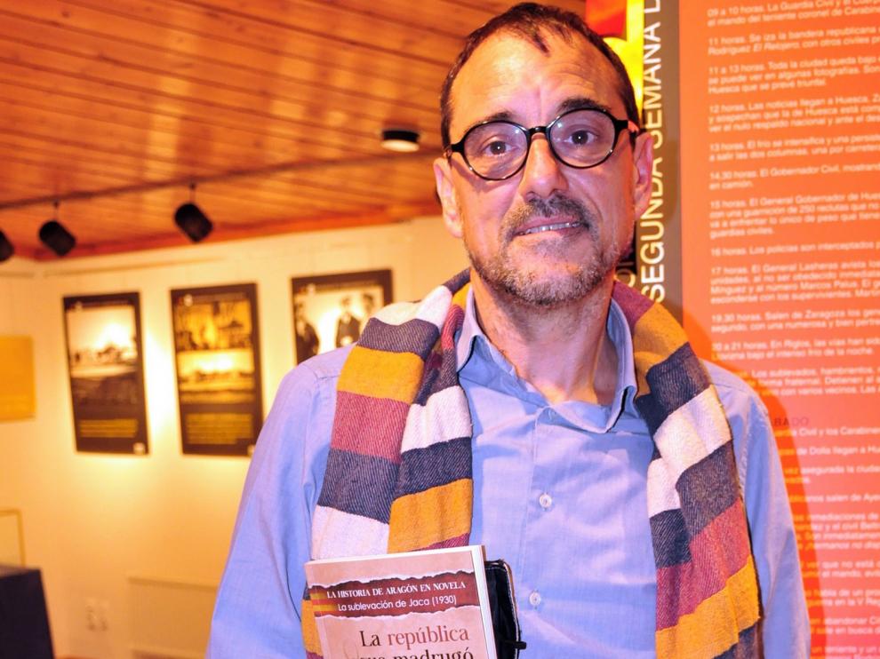 Enrique Vicién: "Hay muchos republicanos que son de derechas, conservadores o de centro"