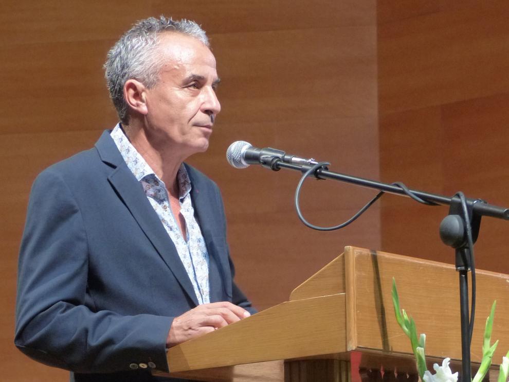 Monzón Extiende Cultura premia a Francisco José Porquet y el IES Mor de Fuentes