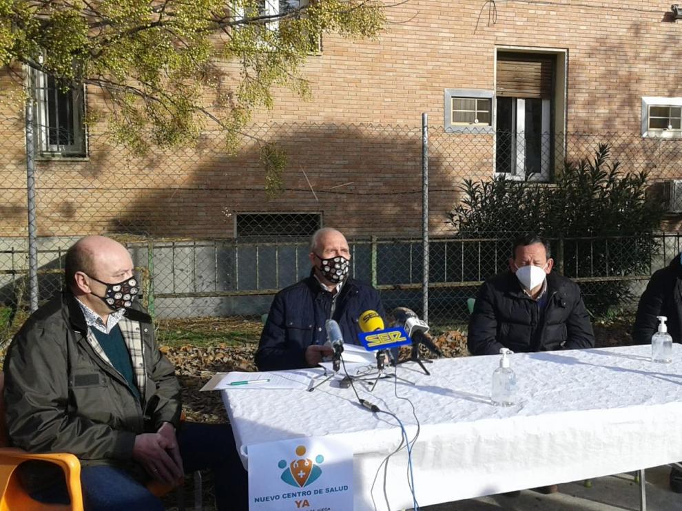 Una campaña reivindica en Barbastro la ampliación del centro de salud
