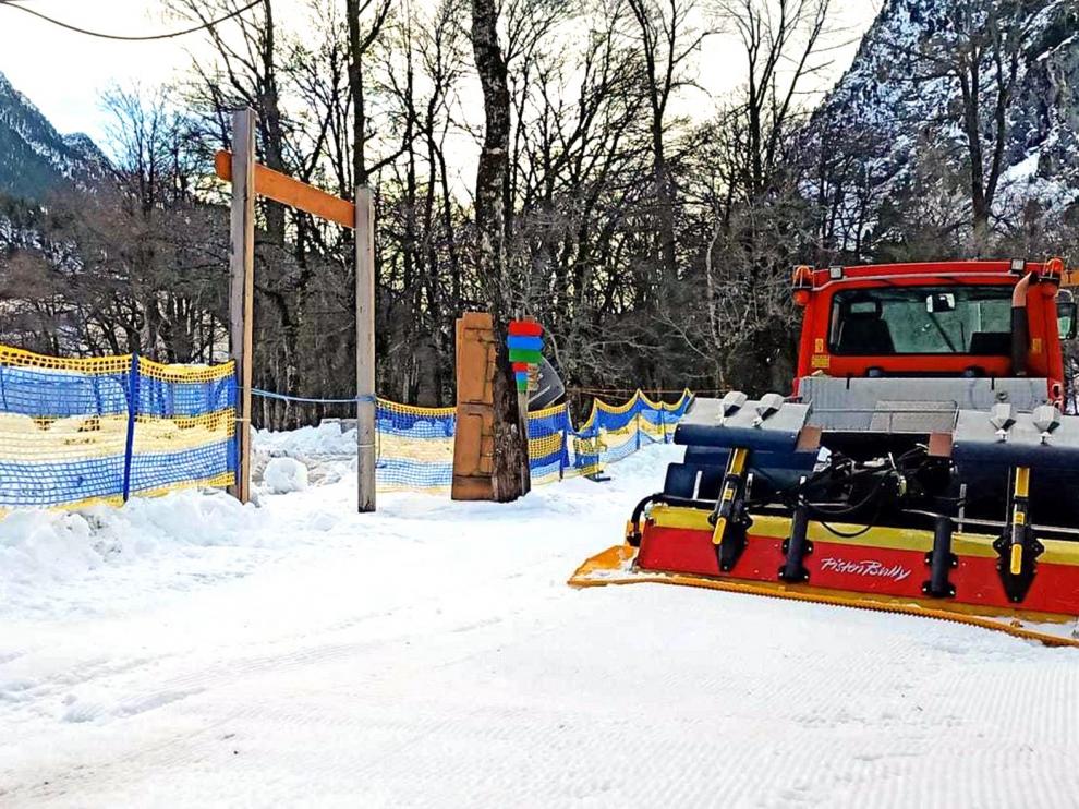 El balneario de Panticosa abre este jueves los circuitos de esquí de fondo y raquetas