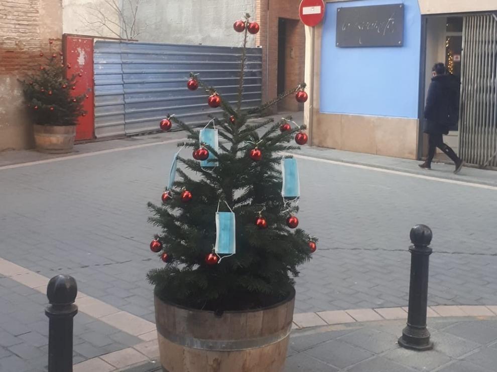 Árbol navideño contra el coronavirus